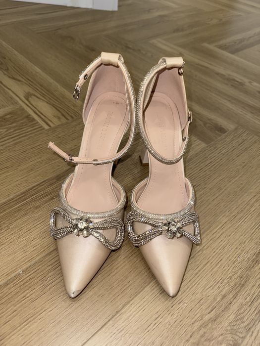 Туфли вечерние с каблуком