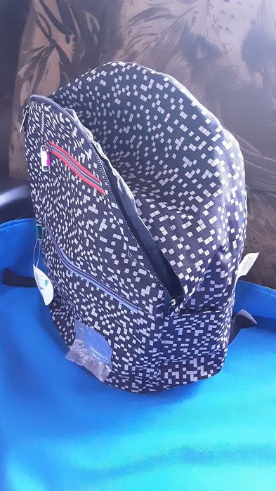 Ghiozdan nou cu 1 compartiment