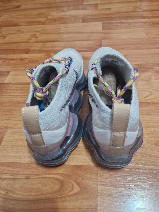 Adidași Nike Vapormax Scorpion