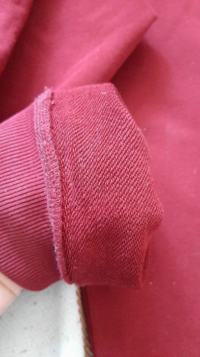 Продам женскую толстовку 2500