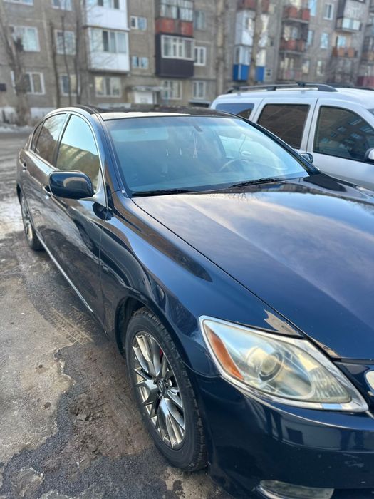 Машина lexus gs300