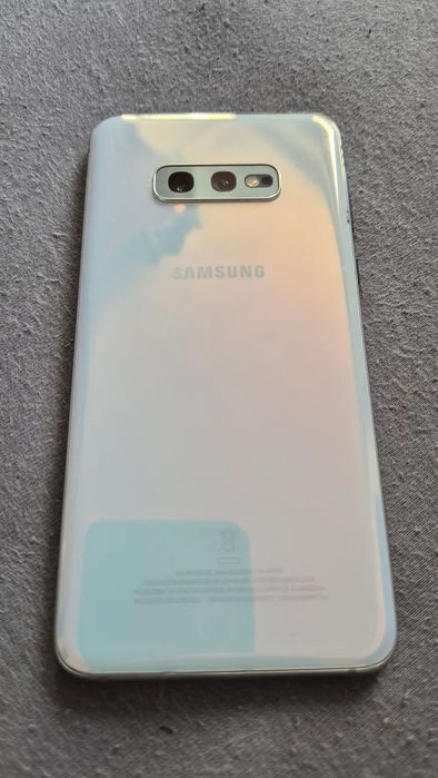 срочна. Samsung s10