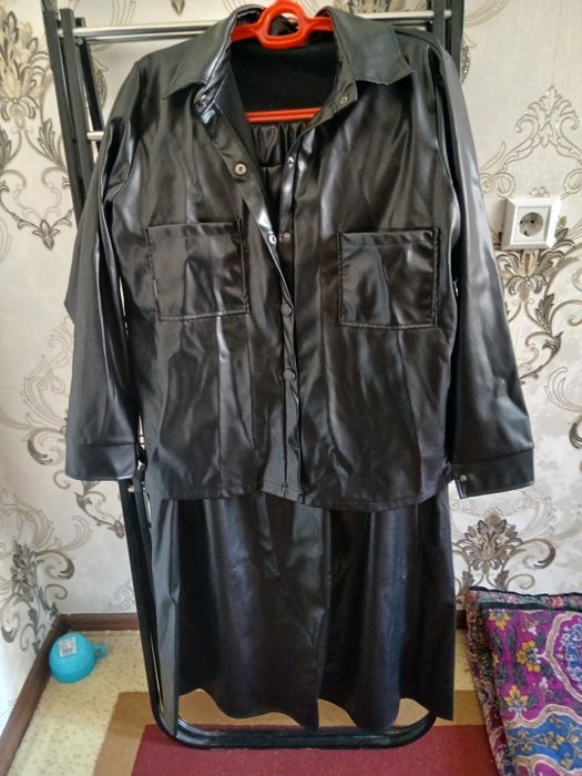 Yangi umuman kiyilmagan dvoyka eko koja sotiladi 52 54 ga ham keladi..