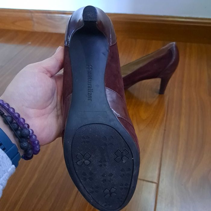 incaltaminte piele putin purtate