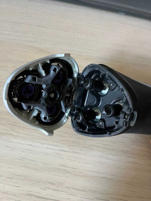 Самобръсначка PHILIPS AT890/16