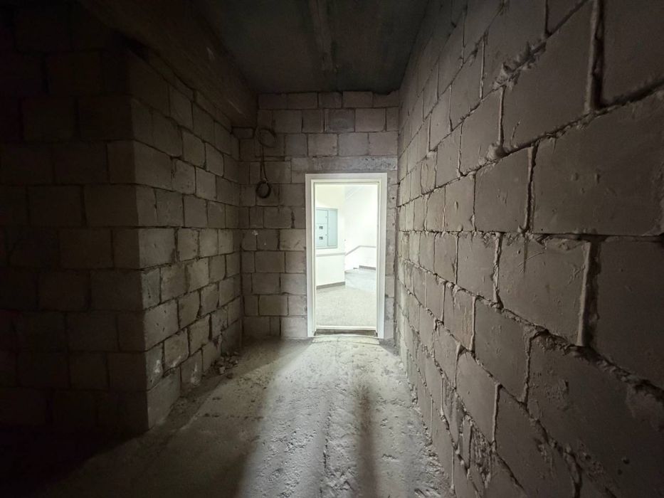 Новостройка ЖК Sayram 3-4 комнатная 2 этаж, 97м2.Коробка.Есть Кадастр