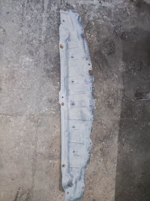 Пыльник бампера мазда3 БК