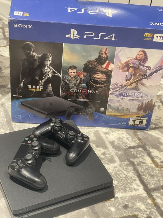 ps4 slim 1 tb сотилади
