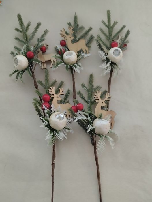 Ёлочные веточки украшения