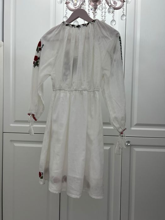 Vand rochie model traditional 9-16 ani