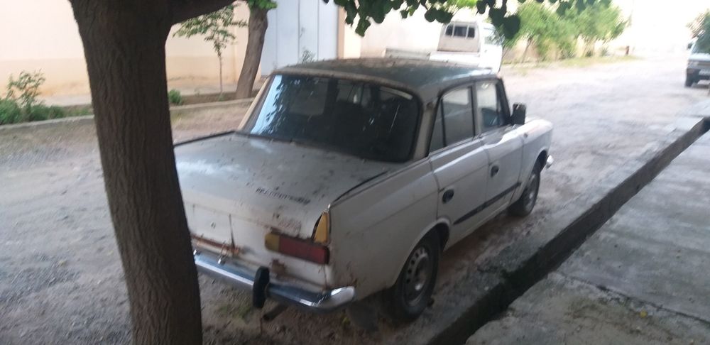 Moskvich 412 zapchastga sotiladi
