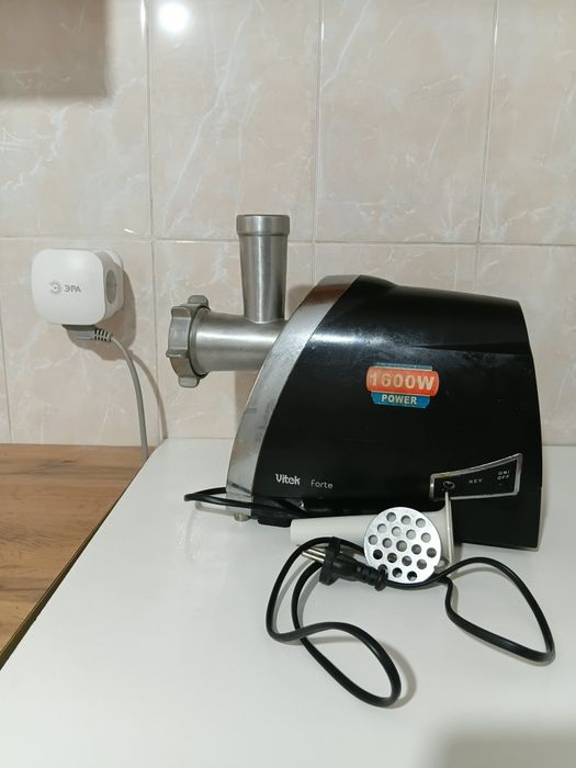 Мясорубка VITEK FORTE 1600W