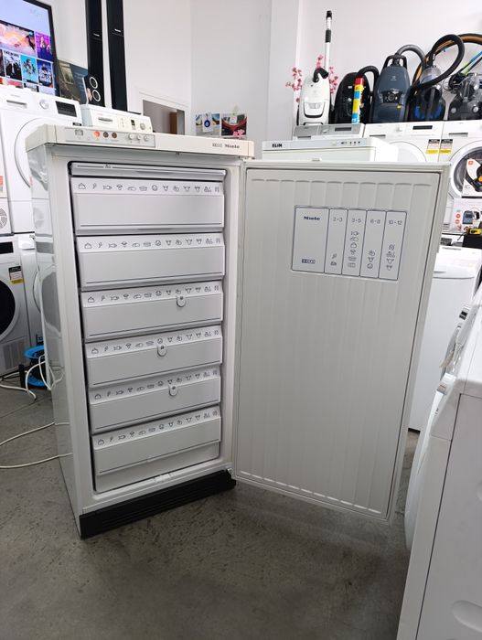 Фризер MIELE Размери 130/60/60см