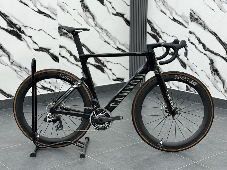 Canyon Aeroad CFR AXS 2025 L размер 2x12 Sram Red AXS Powermeter