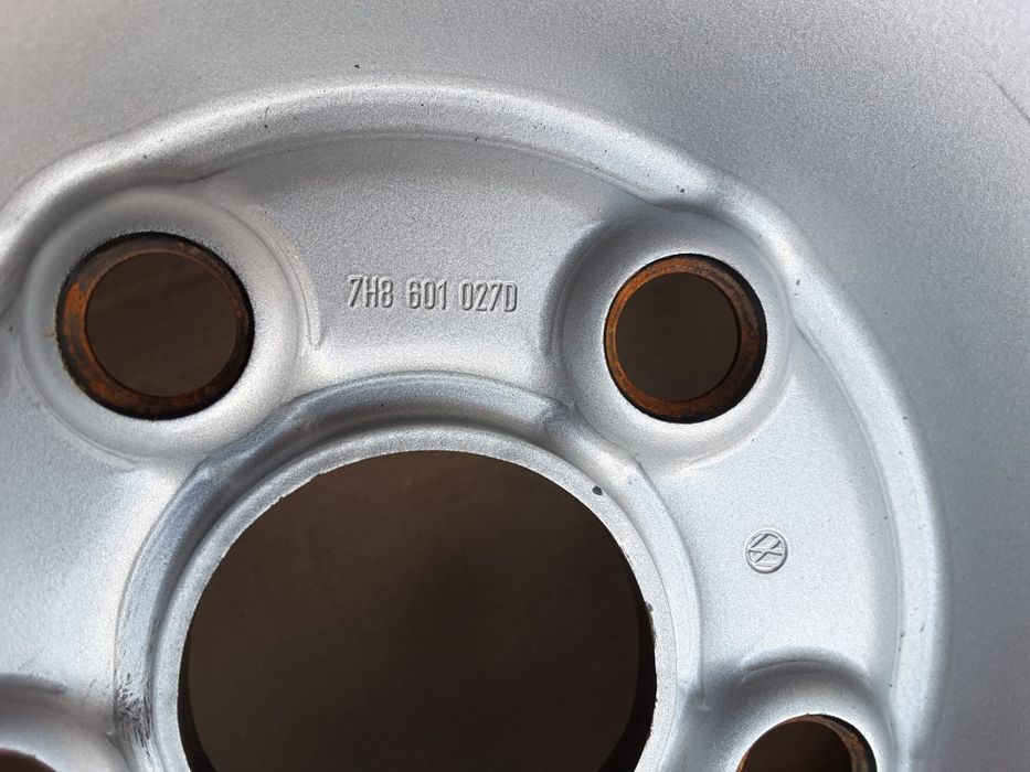 jante tabla 16; 5x120; originale Vw T5, T6, Caravelle, Multivan 2020