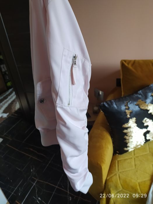 Сладурско дамско яке С/М размер