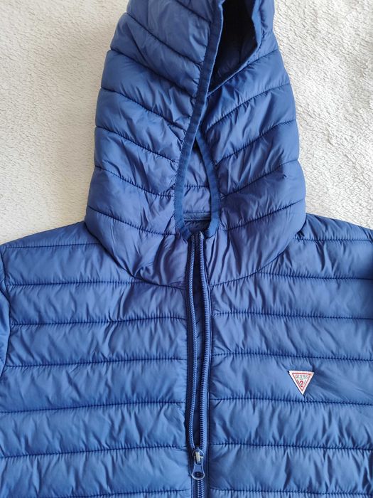 Детско яке Guess. Пролетно/есенно. Тъмно синьо. Размер EU 14 (160/76).