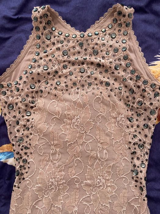 Официална рокля с гол гръб