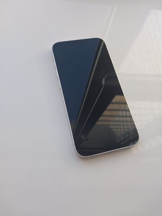 Продам iPhone 16e