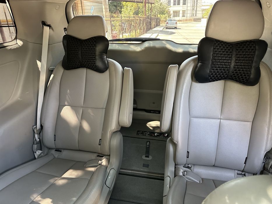 Kia Carnival енг фули
