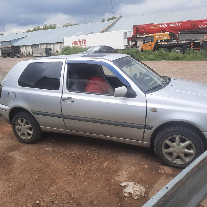 Продам гольф 3 1.8 автомат
