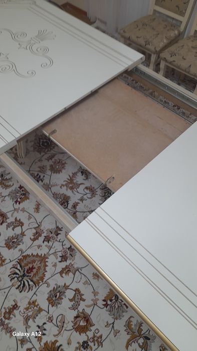 Продам Стол гостиной