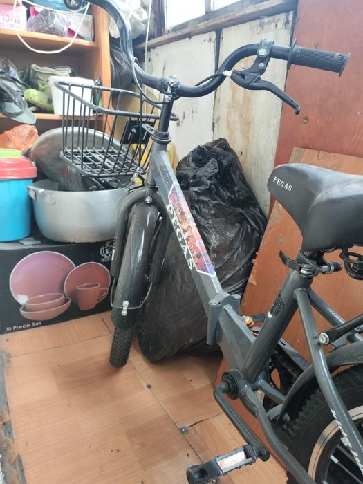 Продам велосипед и детский коляска