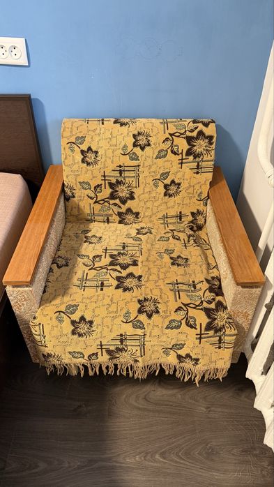 Продам винтажные кресла