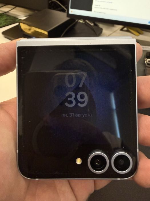Битый Samsung ZFlip6