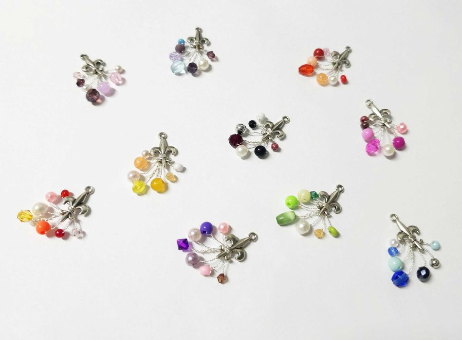 Reducere! Martisoare unicat margele flori, cruci, multe culori, modele