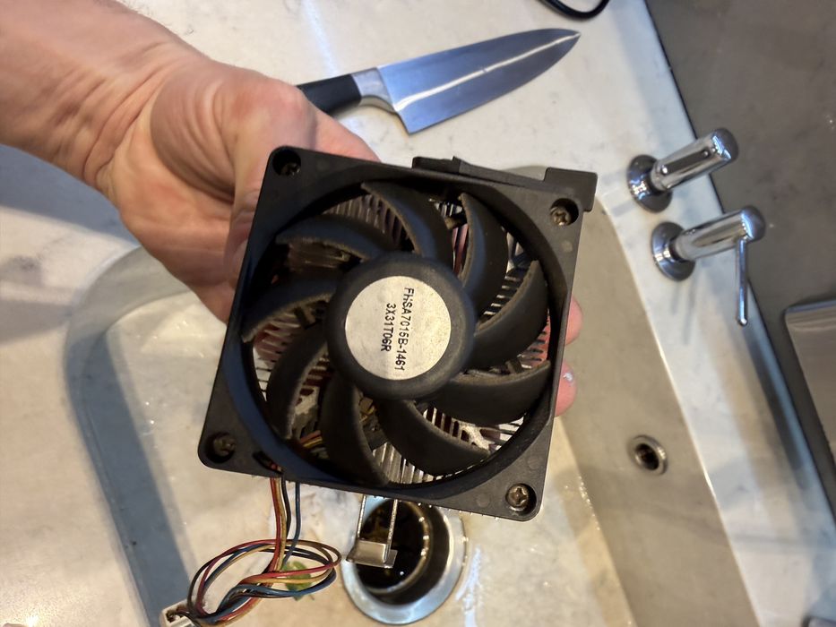 Процесор AMD Athlon Silver Pro 3125GE