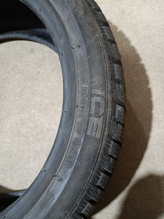 Колесо шипованое