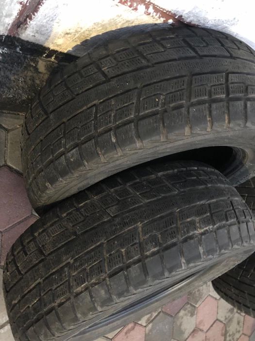 Продам комплект зимней резины