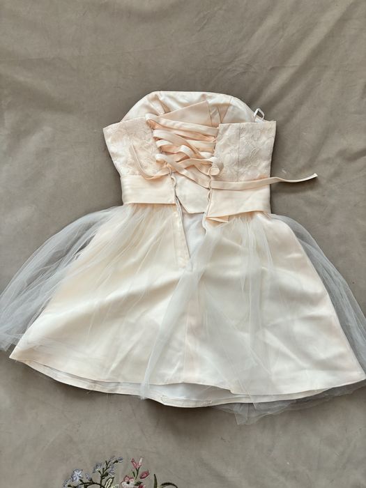 Платье коктейльное