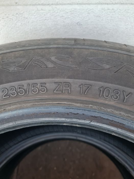 Летни гуми 2 броя VREDESTEIN UltracSatin 235 55 R17 дот 1319