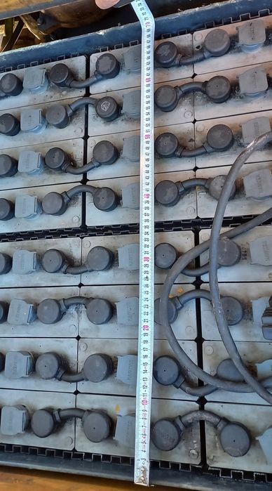 Тягова батерия за електрокар 80v/360ah, със зарядно.