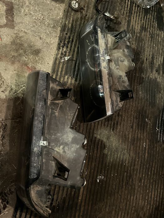 Продам фары на бмв е36