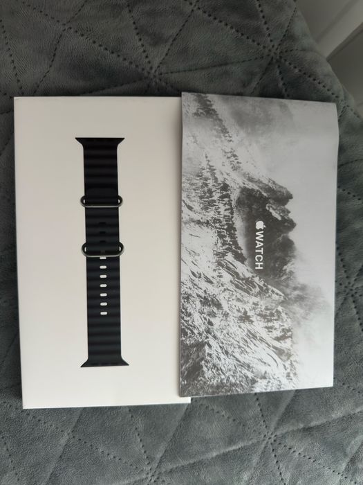 Apple Watch Ultra 3 GPS + Cellular, 49mm Titanium Case with Trail Loop