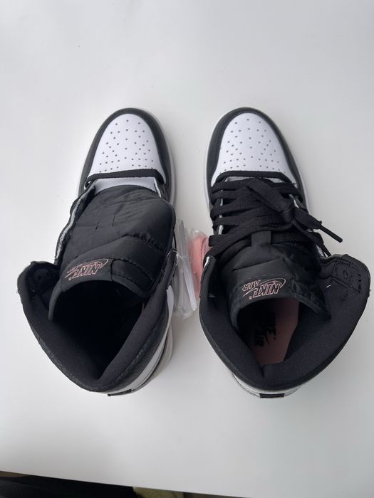 Nike Air Jordan 1 Retro High OG Bleached Coral размер  42 (26,5см)