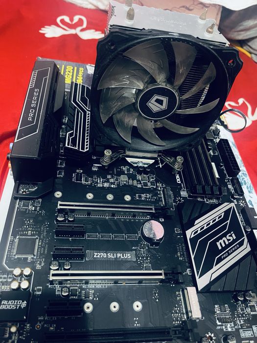 Placa de baza ,procesor i3 7100 si cooler rgb