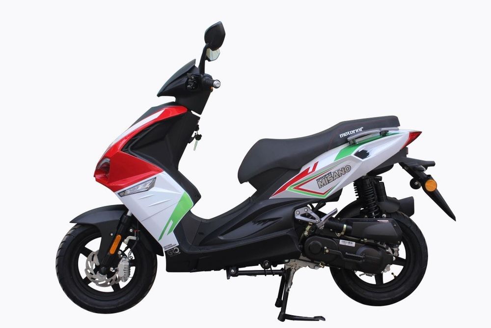 SCUTER pe Benzina NOU !  Fara Permis ! Nou 2026, In stoc, 49cc, model