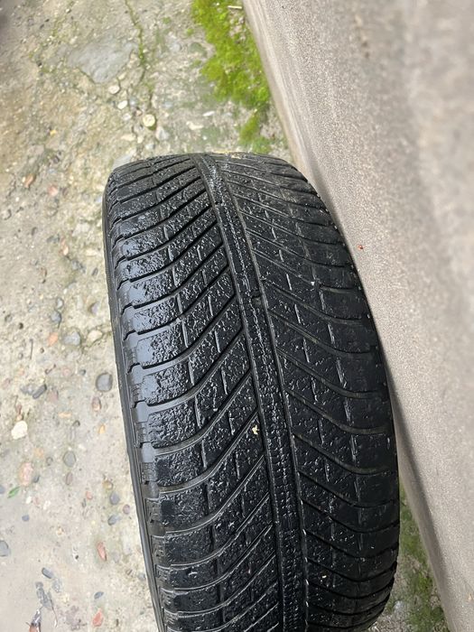 зимние шины б/у  235/55 R17