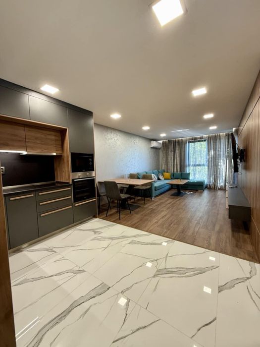 Дава се под наем Двустаен апартамент в Пловдив, Каменица 1 - 73 кв.м за 650 € - Снимка #3