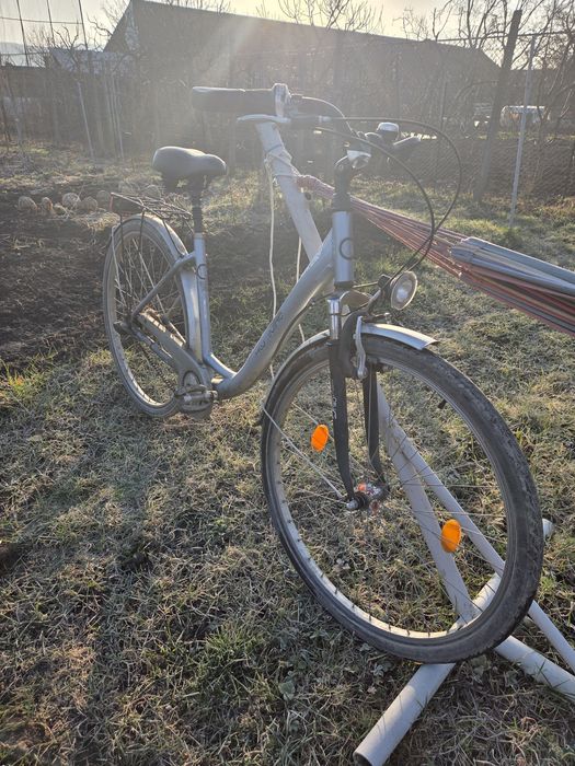 Bicicleta 28 dama aluminiu