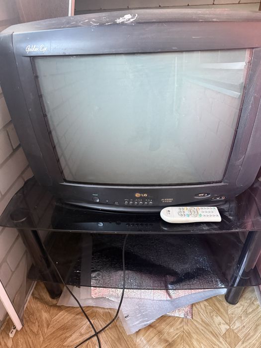 Телевизор . Самовывоз