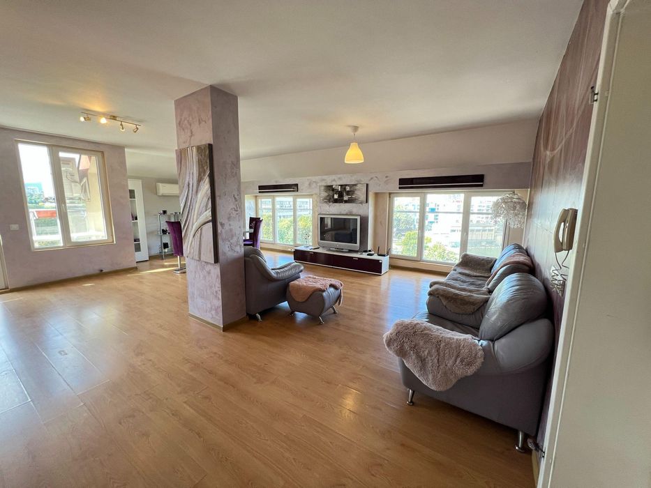 Многостаен апартамент за продажба в центъра на София, 2099559