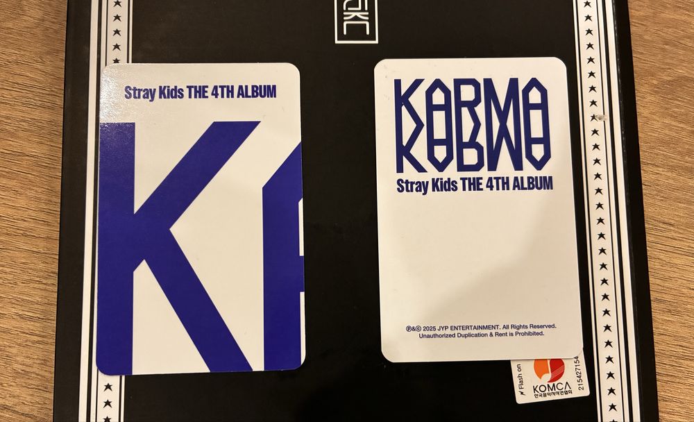 Bang Chan - Stray kids - official photocards