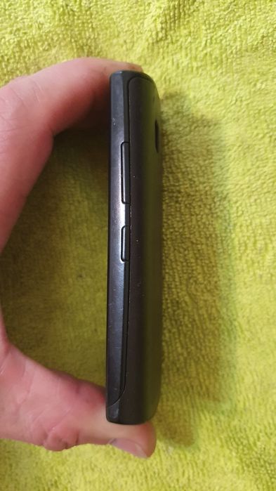 Nokia 500 rm-750
Funcționează perfect 
Fără alte accesorii