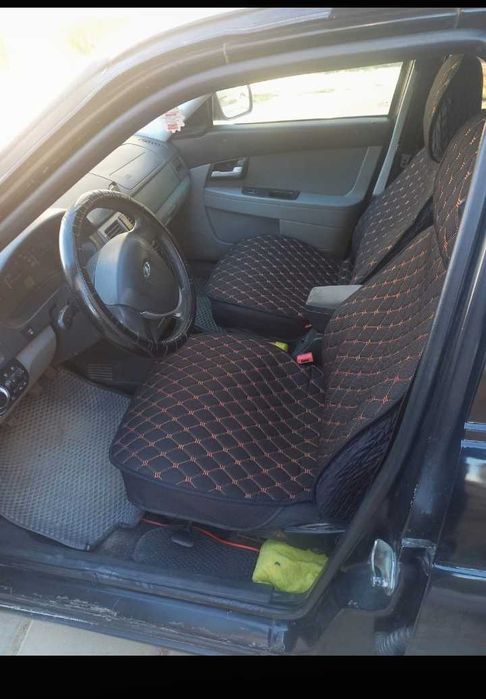 Көлік сатылады приора универсал