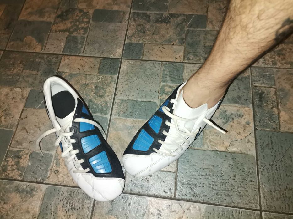 Ghete cu  crampoane nike T90